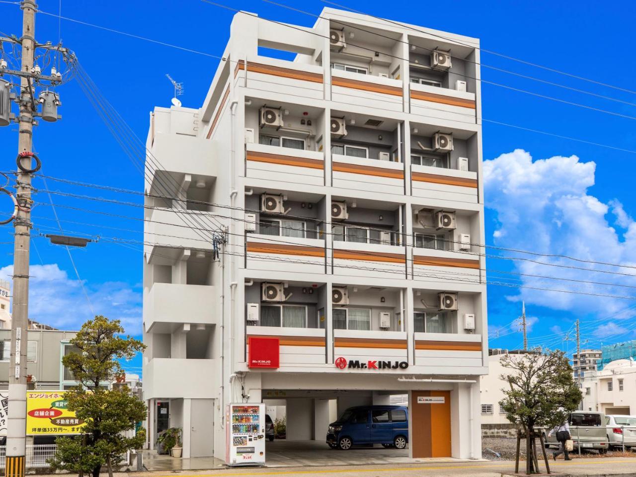 Aparthotel Mr. Kinjo In Uchidomari Ginowan Exterior foto